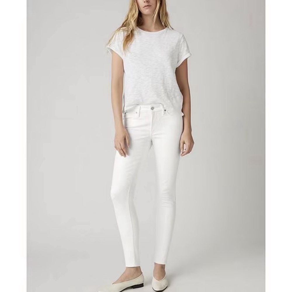 NWT Levi's® 711 Mid-Rise Skinny Jeans, 30” x 30” - Retailed for $60
